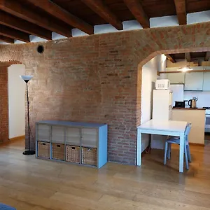 Naviglio House Milán