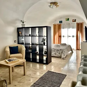 Oasis , Bari Italia