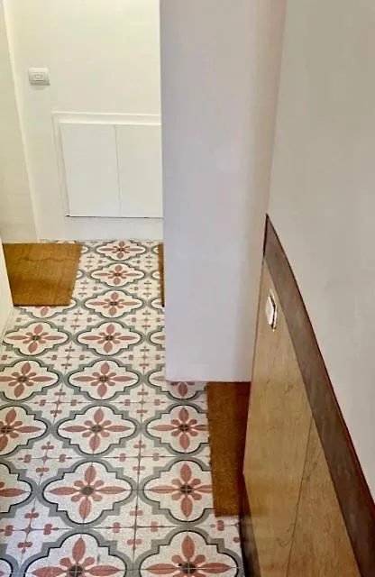 Apartment The Small White House In Milan