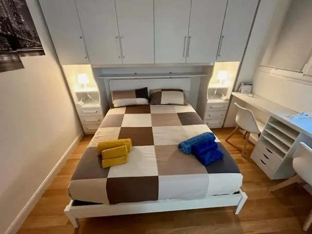 The Small White House In Milan Italy